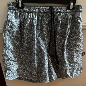 REI river shorts women’s XL multicolor sage green and gray